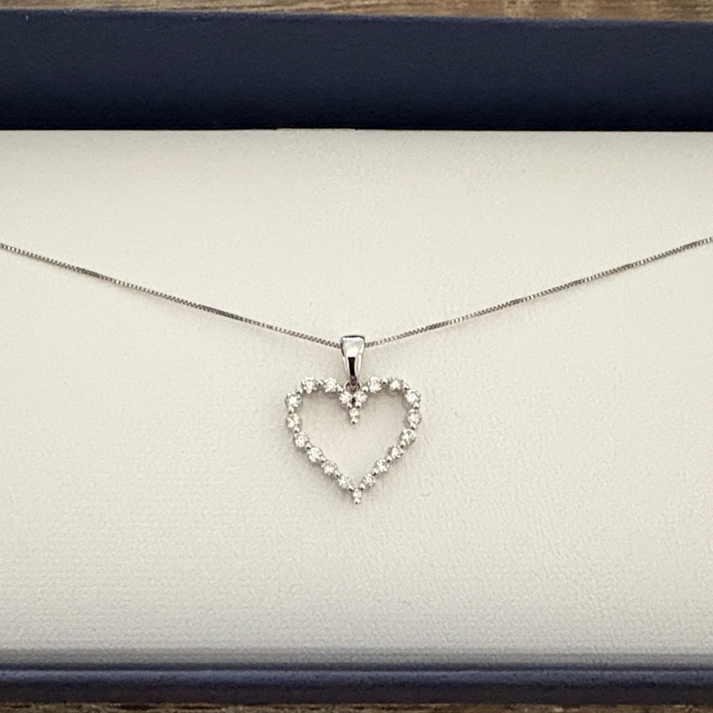 14k White Gold Heart Diamond Necklace with Box: Great Mother’s Day Gift!